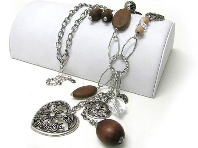 Filigree metal heart wooded ball and disk link long chain necklace erring set