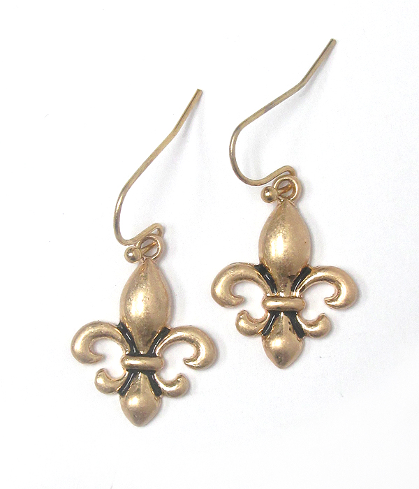 Fleur de lis earring