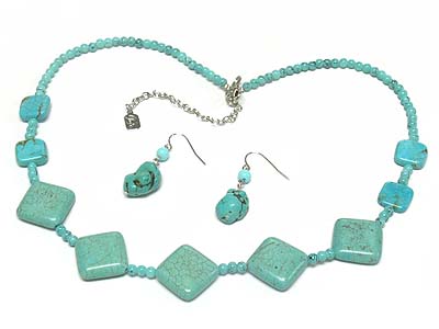 Square pattern turquoise stone and bead necklace and earring set 