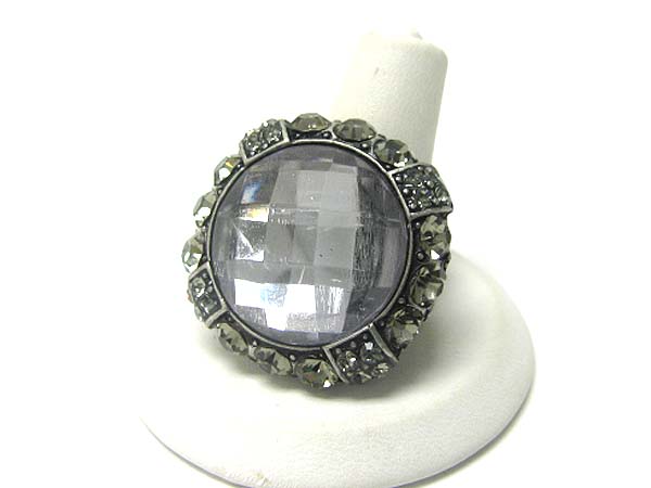 Crystal and facet acryl stone stretch ring