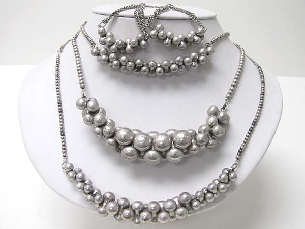 Triple level metal ball cluster necklace earring set