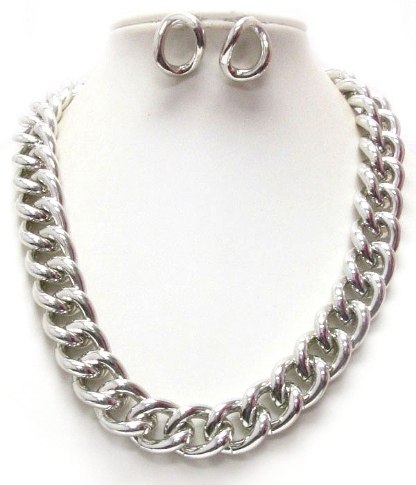 Plain thick chain necklace earring set