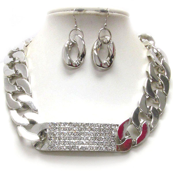 Crystal paved metal plate pendant and thick chain necklace earring set