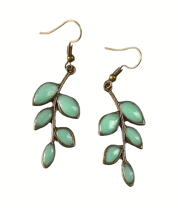 Leaf drop earring