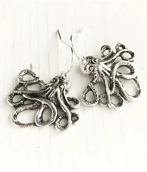 Sealife theme octopus earring