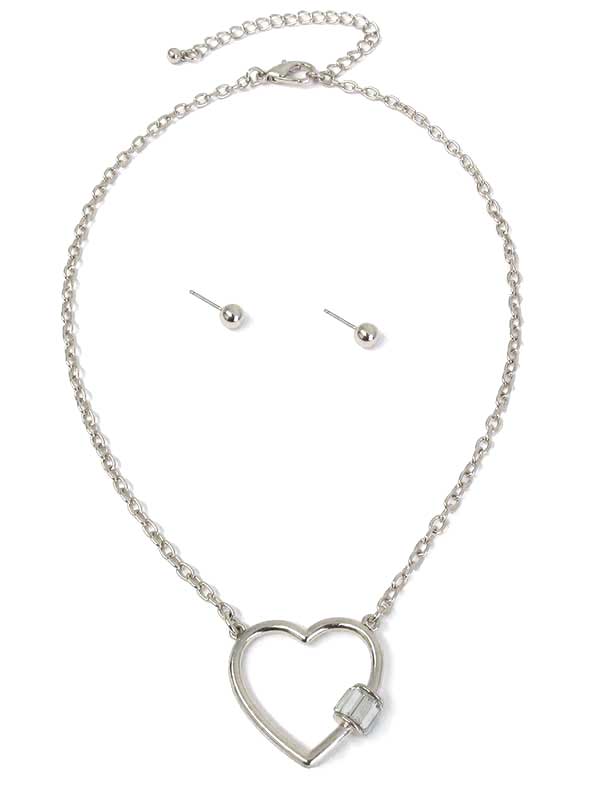 Crystal heart carabiner pendant necklace set