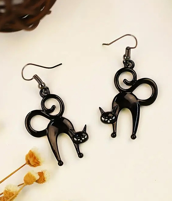 Halloween theme black cat earring