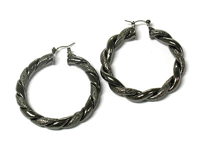 Braided metal hioop earring