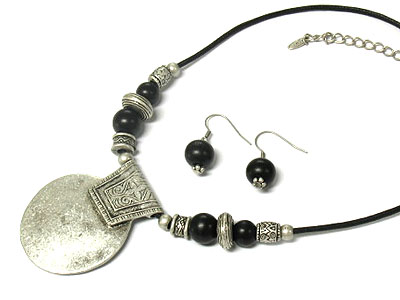 Ethnic style round metal and wood necklace and earring set