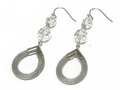 Metal tear drop and acryl bead earring 