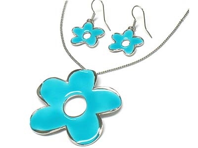 Enamel cover flower pendant necklace and earring set 