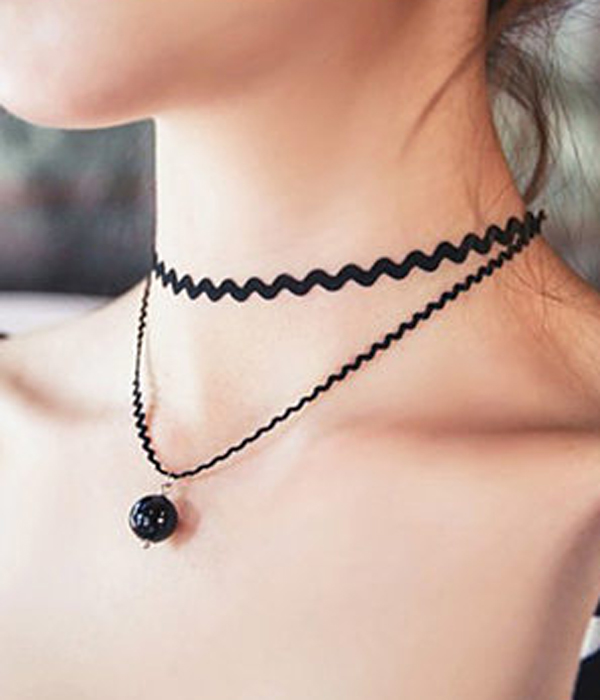 Double layer fabric choker necklace