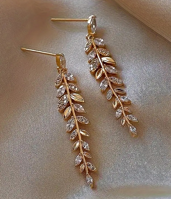 Sheaf of leaf drop earring