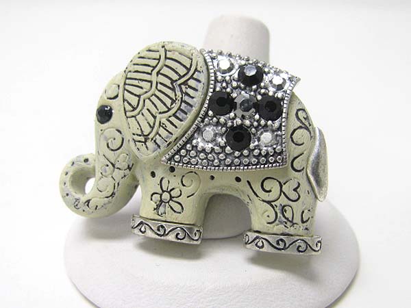 Crystal stud formica elephant stretch ring