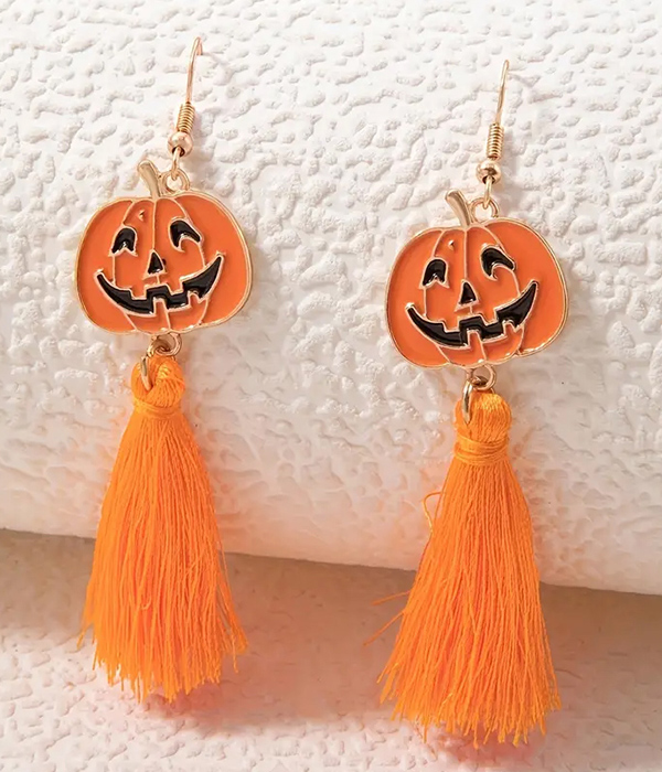 Halloween theme pumpkin and tassel drop earring