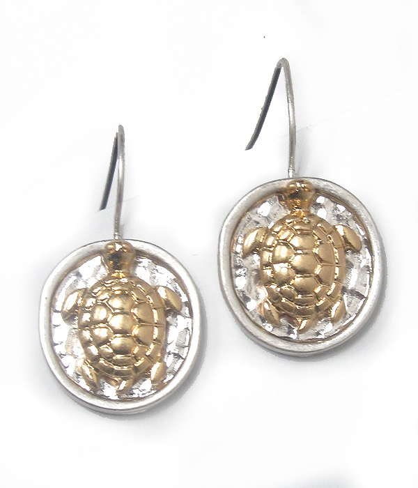 Two tone metal sealife theme earring - turtle