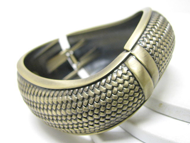 Architectural waved shape textured metal hinge bangle