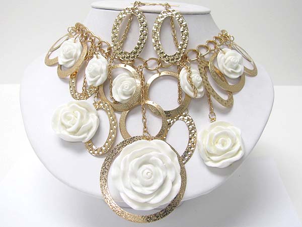 Acryl flower accent metal hoop and chain link necklace earring set - hoops