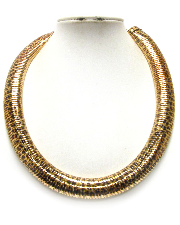 Animal print flexible spring chain necklace