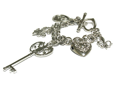 Multi key heart and fluer de lis toggle bracelet