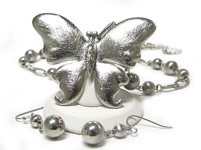 Scratch metal burterfly pendant necklace and earring - brass metal