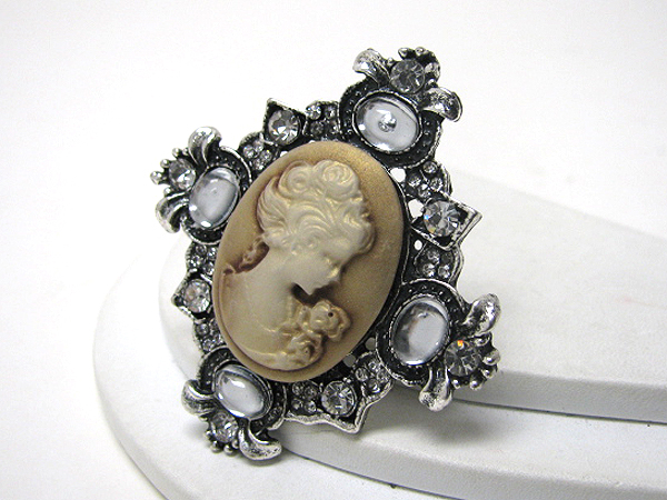 Crystal and cameo deco pin or brooch