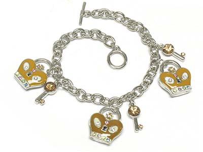 Crystal deco heart lock and key toggle bracelet 