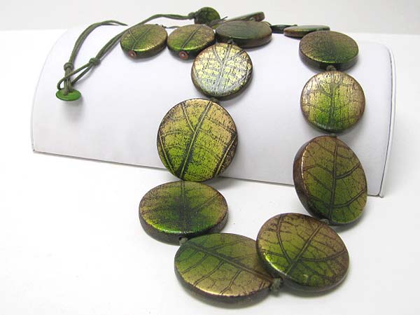 Leaves pattern print wood disk link neckalce earring set