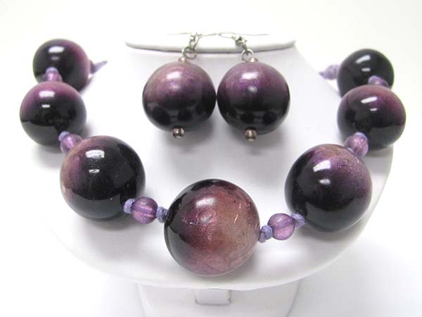 Chunky resing and beads ball necklace earring set