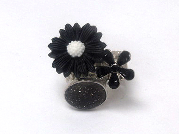 Round metal and flower glittering patern acry flower stretch ring