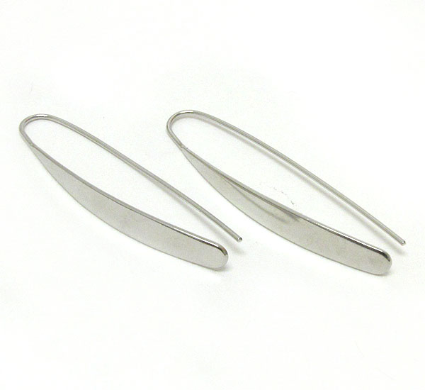 Simple metal bar earring