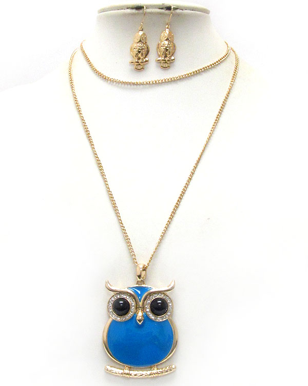 Crystal and epoxy deco owl pendant and long chain necklace earring set