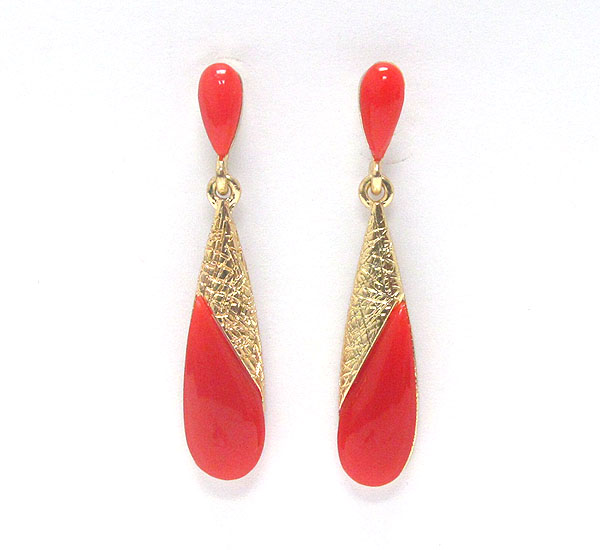 Epoxy deco on scrach metal teardrop earring