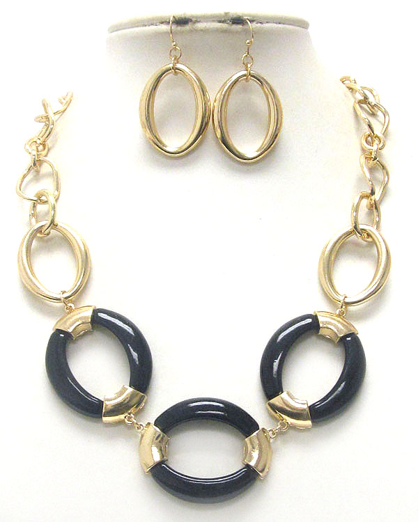 Multi acrylic ring link necklace earring set