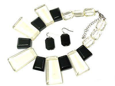 Transparent multi acrylic stick necklace set