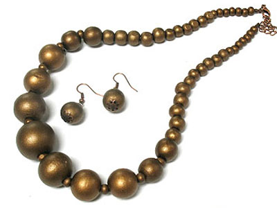 Wooden ball nekclace set