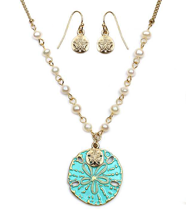 Sand dollar and pearl chain necklace set