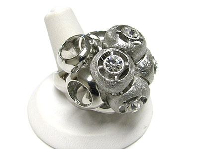 Crystal scratch metal ball cluster ring - brass metal