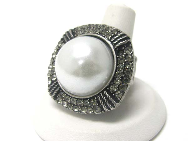 Pearl and crystal deco round stretch ring