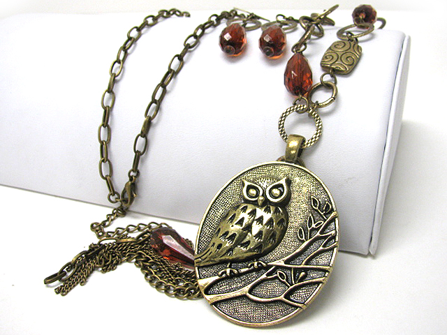 Owl etching oval metal pendant glass beads long chain neckalce earring set