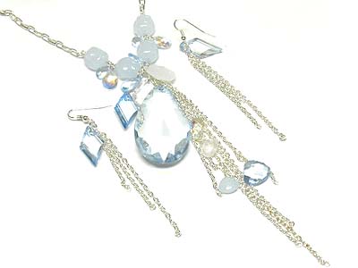 Acrylic tear drop pendant and bead deco necklace and earring set 