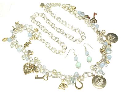 Multi metal charms and pearl bead deco large chain necklace and earring set 