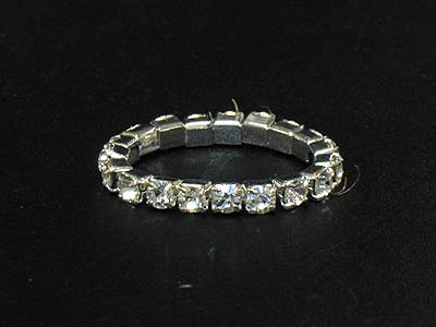 Rhinestone single line stretch ring