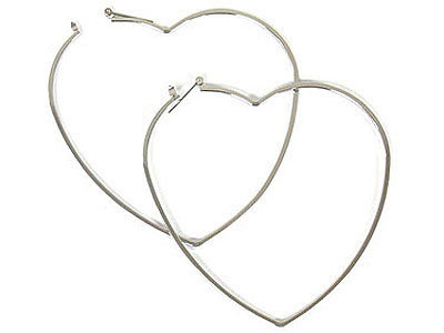 Basic metal heart earrring