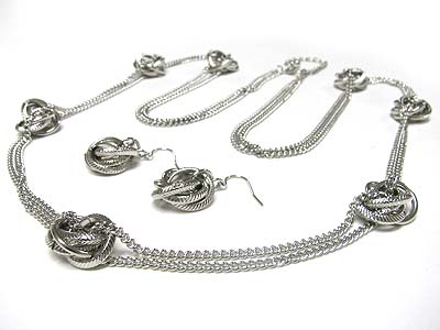 Triple metal ring  and chain link long necklace earring set