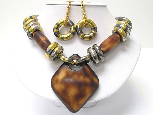 Ethnic style snake chain and resin part deco necklace earring set