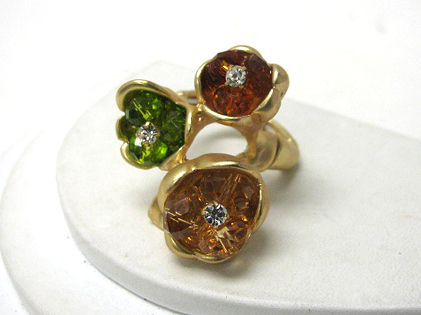 Crystal and glass beads deco tri flower stretch ring