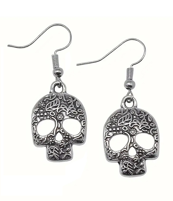 Halloween theme skull earring