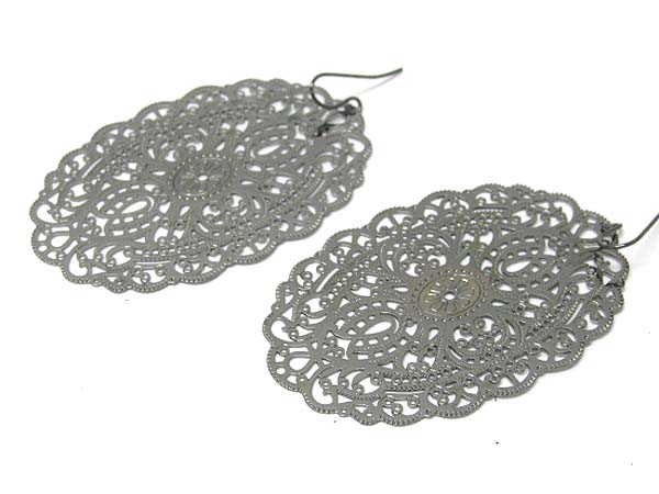 Burnish metal filigree round earring