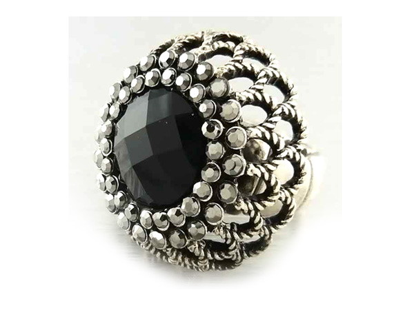 Crystal and facet acryl stone metal filigree round stretch ring